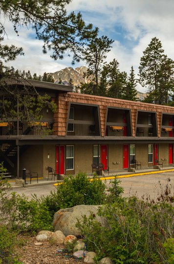 Tonquin Inn - Credit: CoryJohnn-CR Tonquin Inn - Credit: CoryJohnn-CR